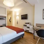 Le Rose Hotel