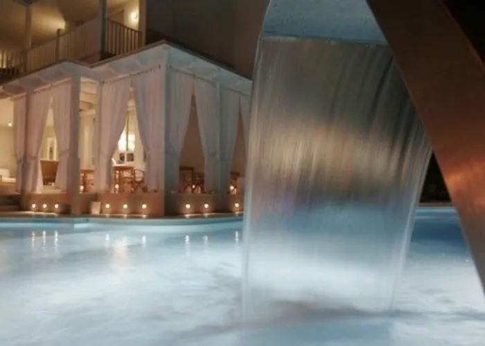 Le Rose Hotel 4*