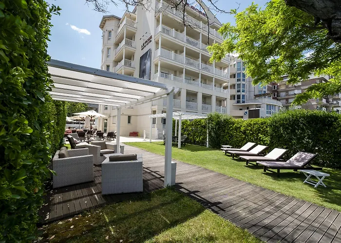 Le Rose Hotel 4*