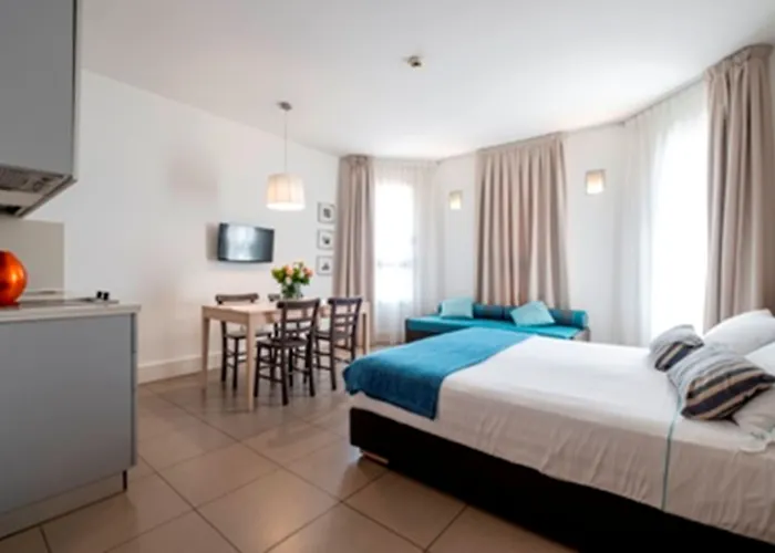 Hotel Le Rose 4*